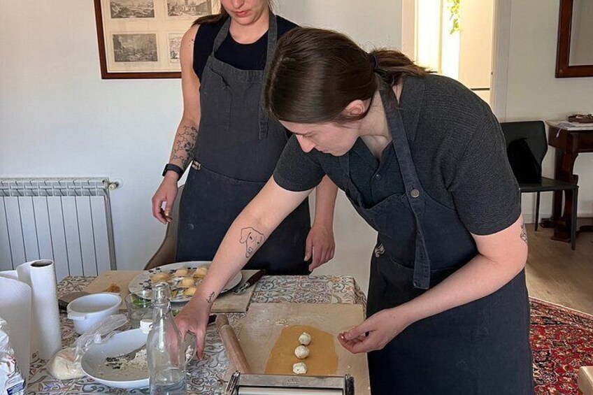 Traditional cooking class in Syracuse 5