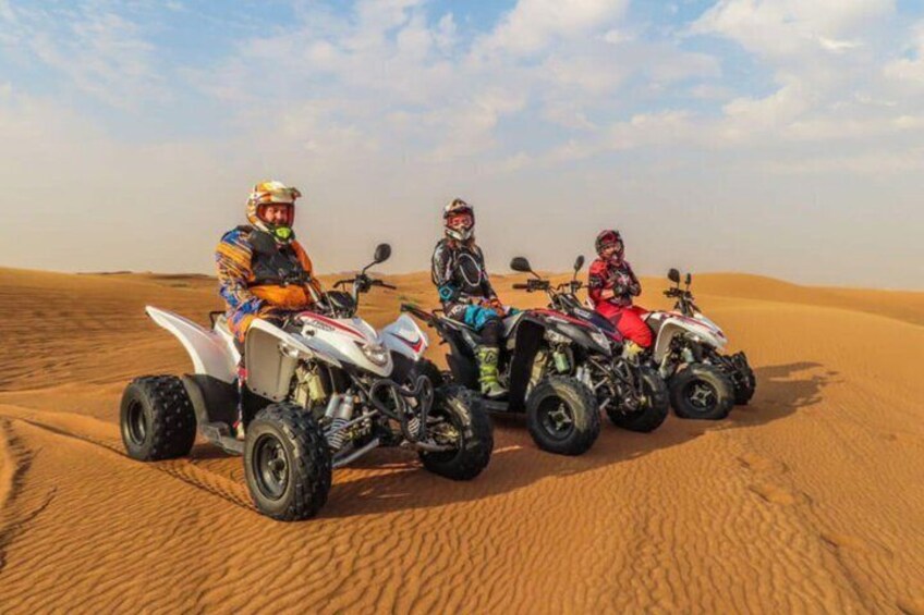 Royal Desert Safari with(Quad 30 min)Sandboard ,Bbq & Shows 1