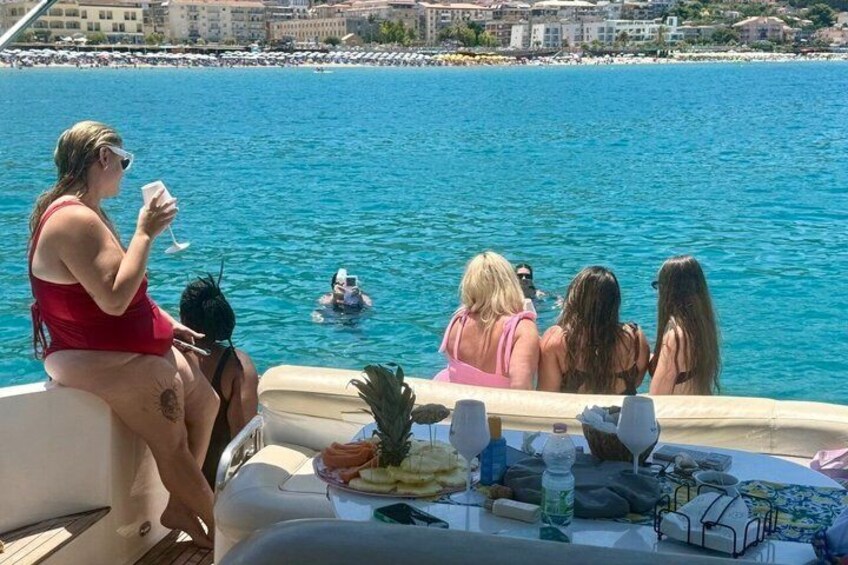 Cefalù : Mini Yacht Tour with Aperitif, Snorkeling and Caves 3