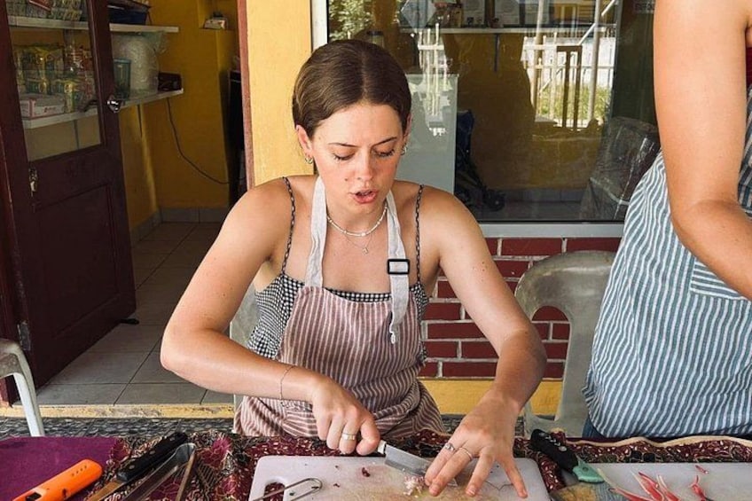 Traditional Sabah Cooking Class and Taste Local Flavors 3
