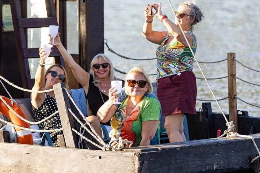 Evening Cruises with Drinks 4