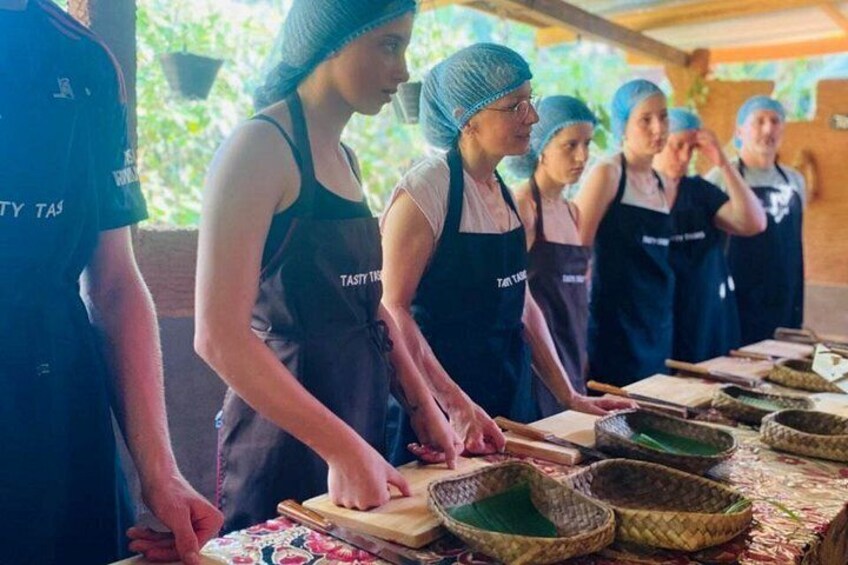 Organic Cooking Class Sigiriya TASTY TASKS 4