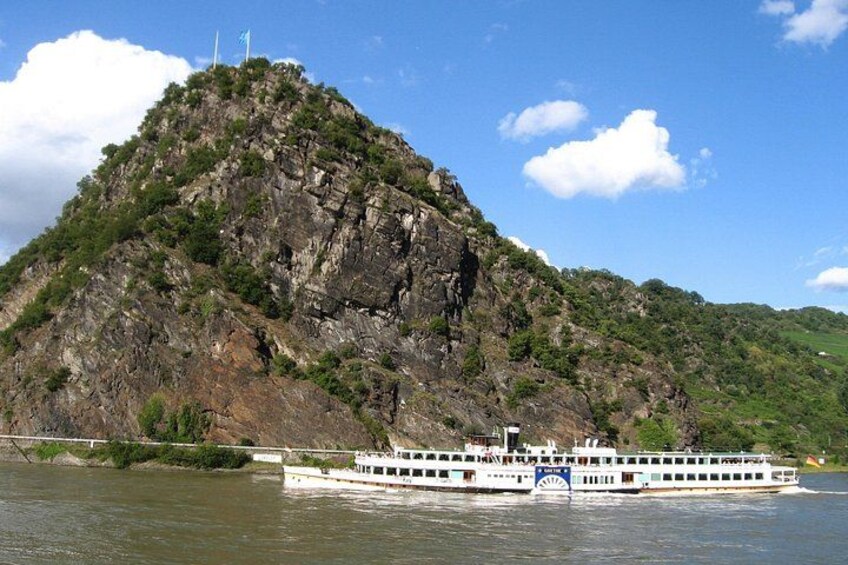 from Frankfurt: River Rhein, Ruedesheim, Loreley and Mini Cruise 3