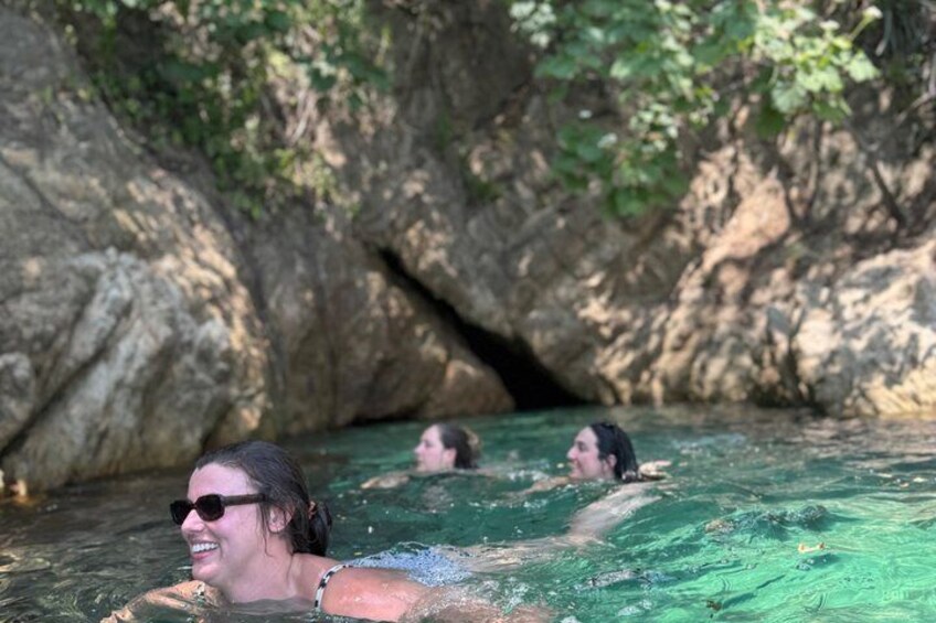 Hidden Beach Snorkeling Adventure 2