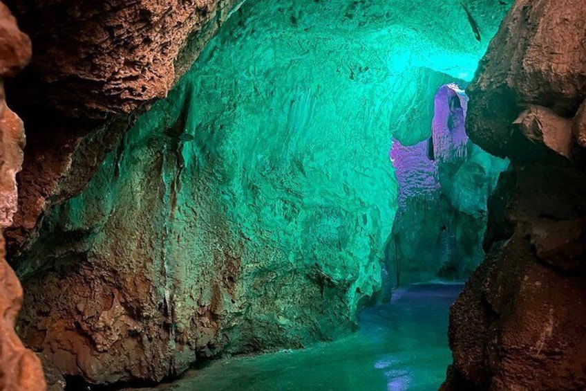 Alicante Canelobre Caves and Busot Exclusive Tour with Transfer 2