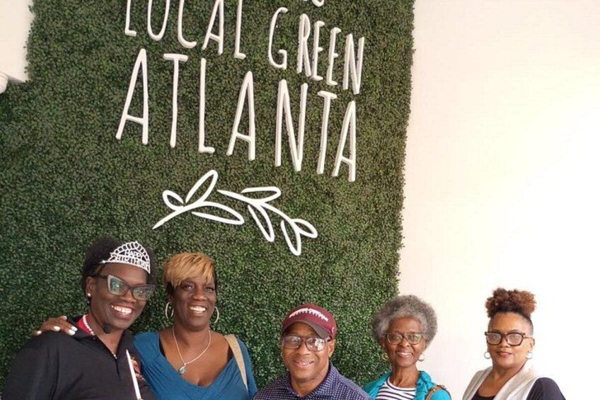 Chit Chat Atlanta Tourists with Local Green Atlanta. 2