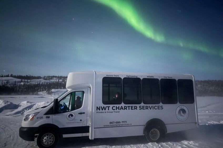 Northern Lights Hunting Bus Tour from Yellowknife 1