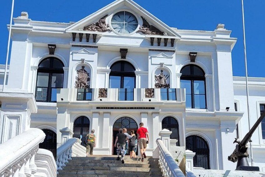 Museo Marítimo Nacional, overlooking Valparaíso Bay. 2