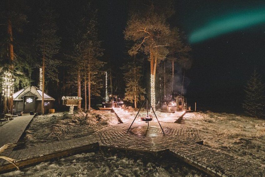 VIP Enchanted Evening Igloo Dining Northern Lights in the Forest 2
