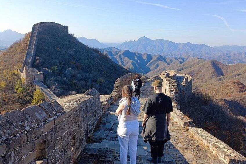 Beijing: self-guided group hiking at Jinshanling Great Wall 4