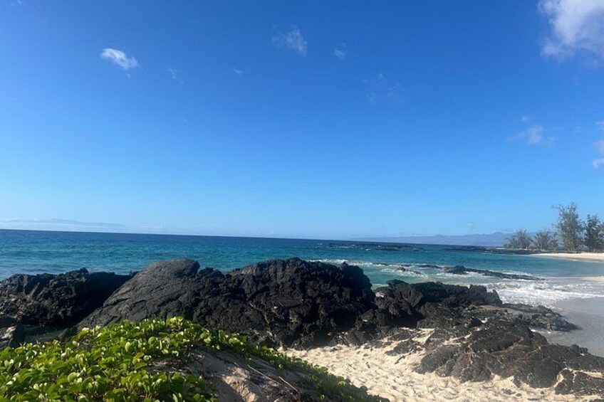 Makalawena Hike and Swim with Native Hawaiian 2