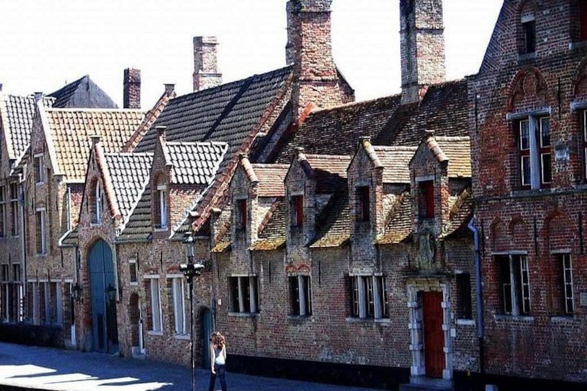 Private Tour in Bruges, with Local Guide + Chocolate and Beer 3