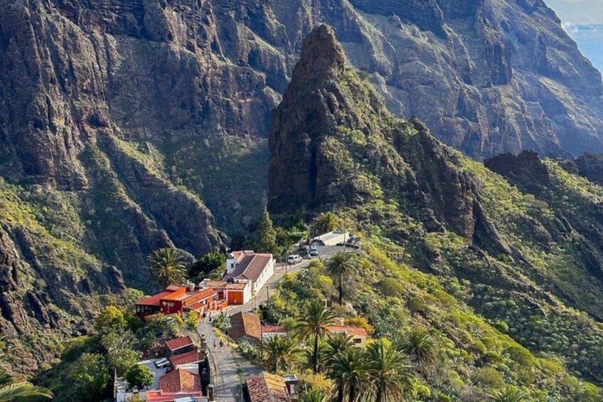 VIP Tenerife Tour For you with Private Guide & Lux Car 2