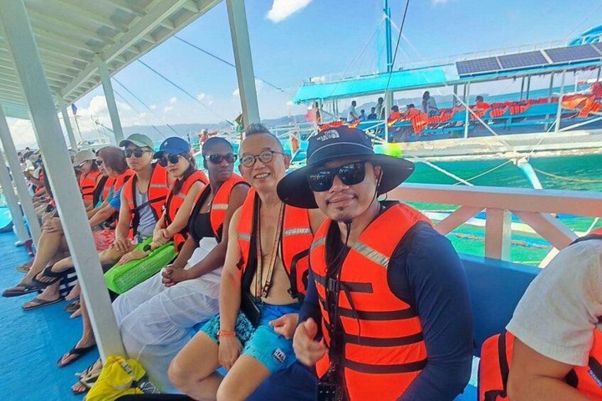 Boracay Island Hopping w/ Buffet Lunch & Snorkeling 3