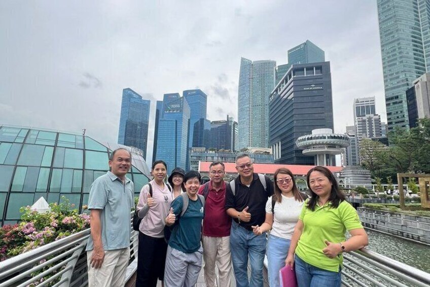 Hear the Merlion Sing ! 1