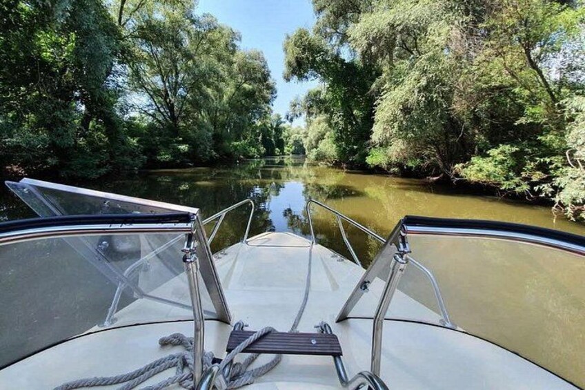Danube Delta guided boat trip Tulcea - Mila 23 3