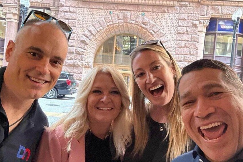 An Epic Scavenger Hunt : Adventures in Des Moines 2