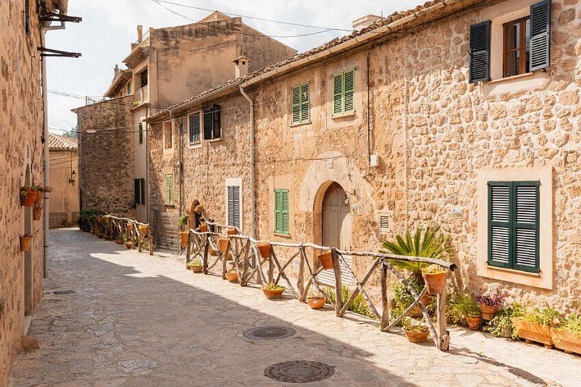 Mallorca Scenic Villages Tour with Traditional Lunch 3