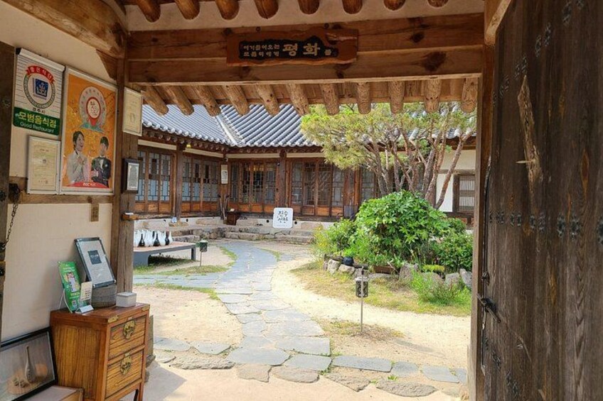 Gyeongju Gyochon Traditional Village 5