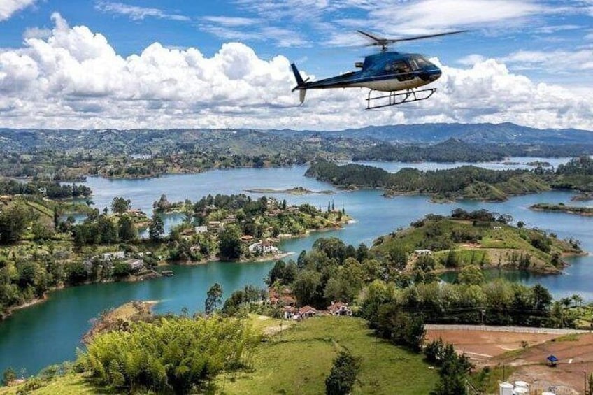 Tour to Guatapé From Medellin by Private Transportation 2