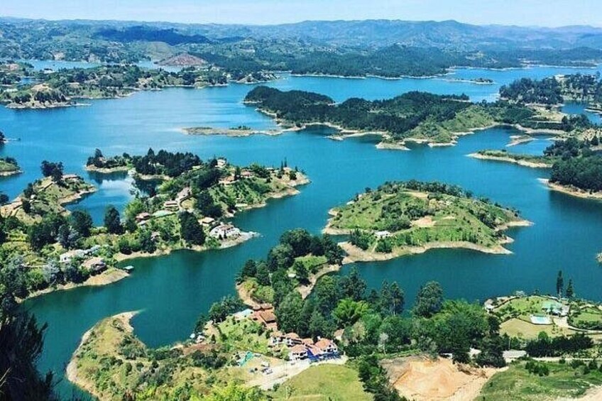 Tour to Guatapé From Medellin by Private Transportation 1