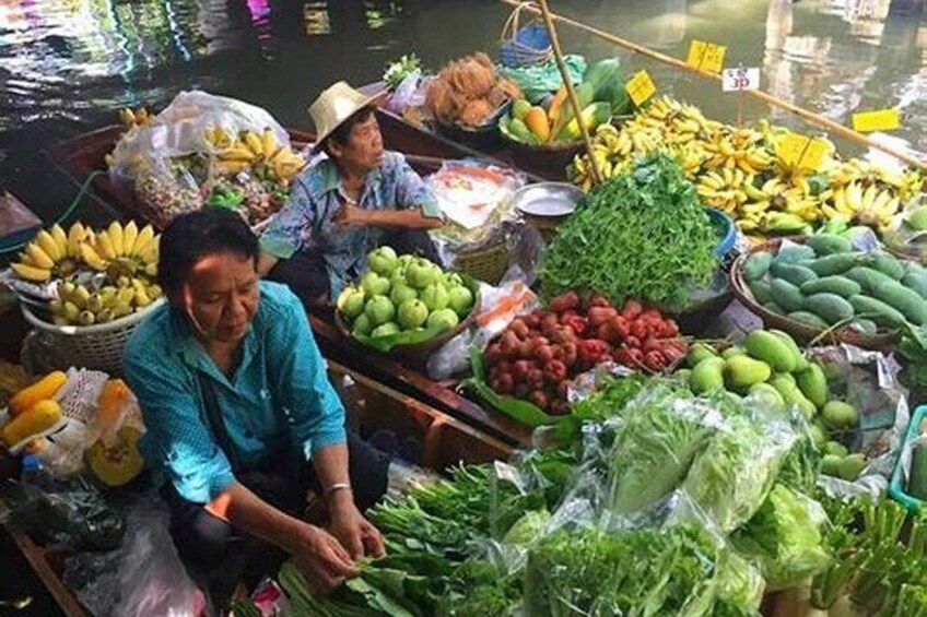 Local market Ladmayom 4