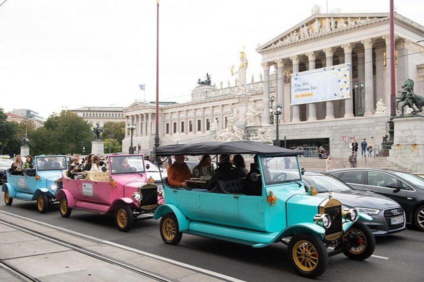 Panoramic Vienna City Tour Passing by the Most Famous Landmarks 2