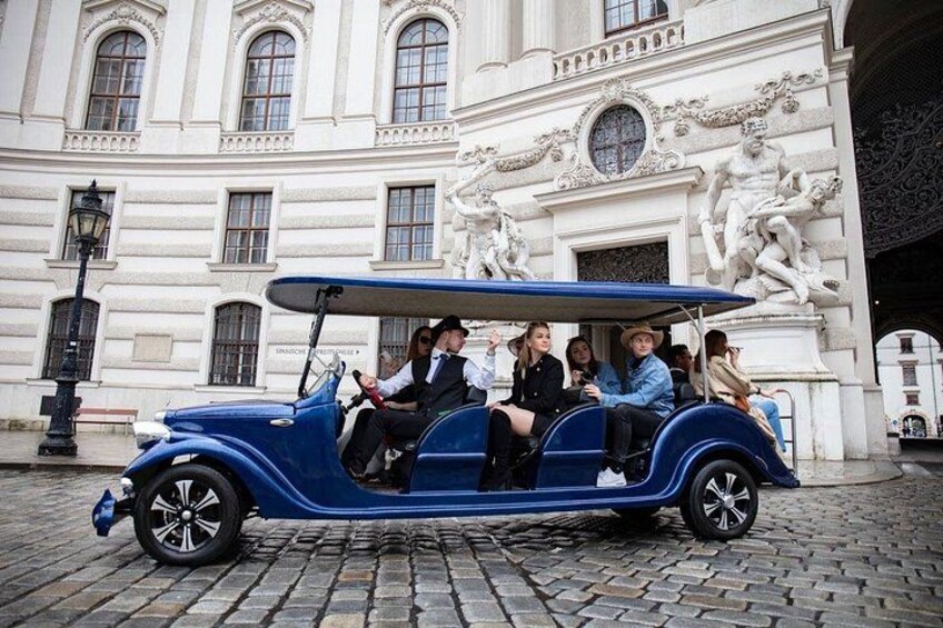 Panoramic Vienna City Tour (1 Hour) – Passing by the Most Famous Landmarks in a Classic Oldtimer Car. 1