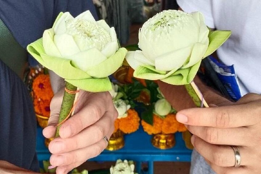 Ancient Floating markets to Ayutthaya, a World Heritage City. 1