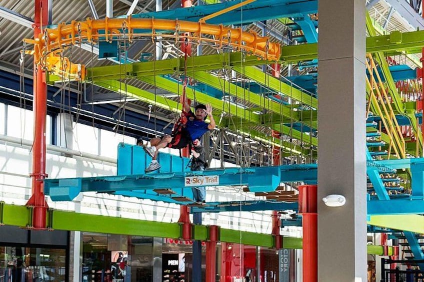 Curved high ropes obstacle 3