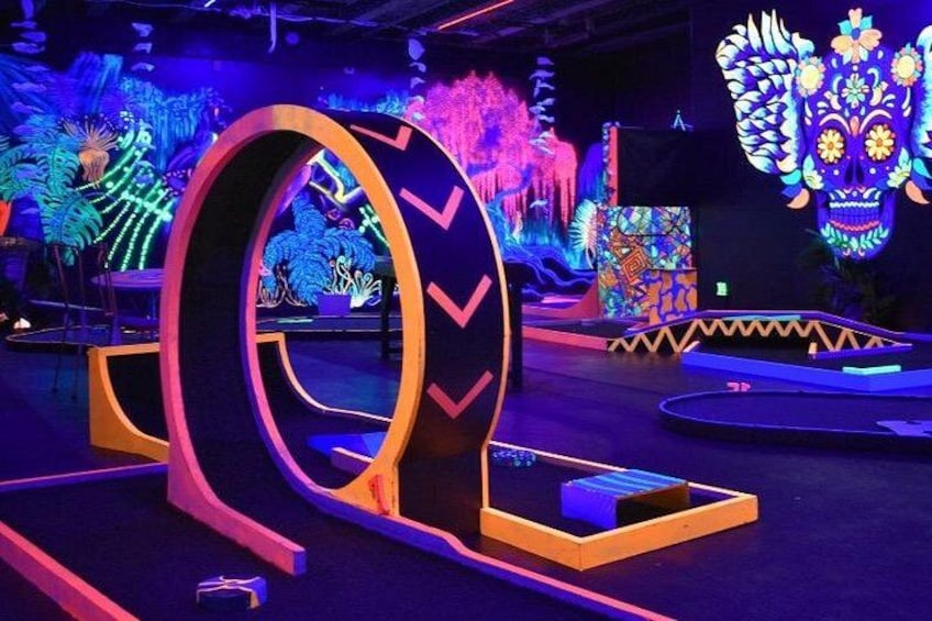 Putt'n'Glow Mini Golf in Queenstown 2