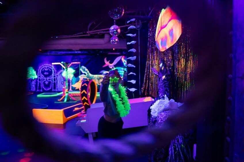 Putt'n'Glow Mini Golf in Queenstown 1
