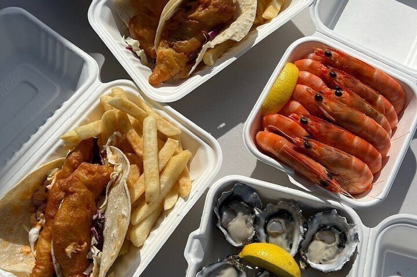 Noosa Queen Seafood Lunch Cruise - Complimentary Drink On Arrival 4