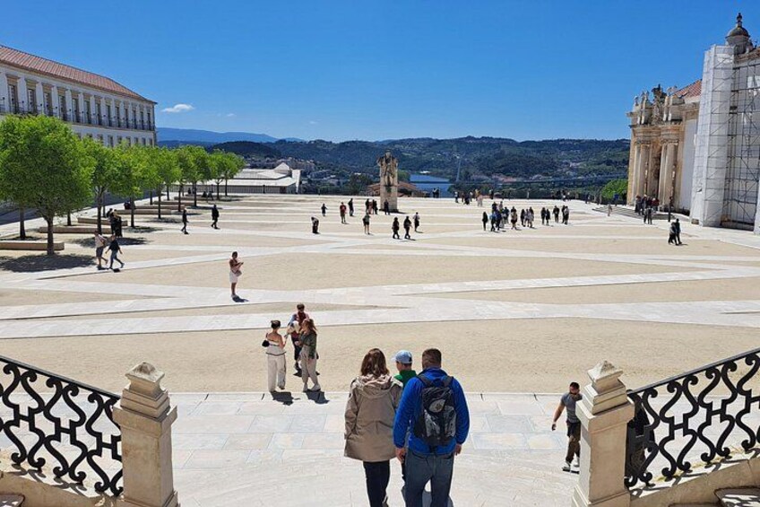 Coimbra Adventure Discovery and Learning with a Local 2