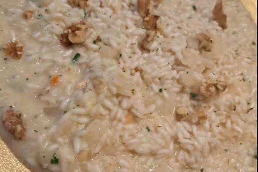 Gorgonzola and walnut risotto 5