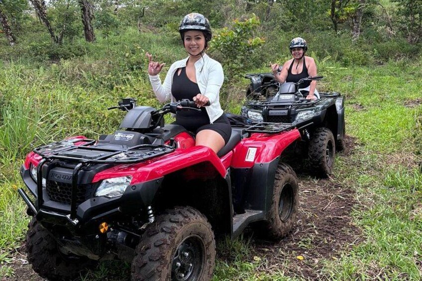 Friends become ohana on the trail – Big Island fun with our family-run crew! 1