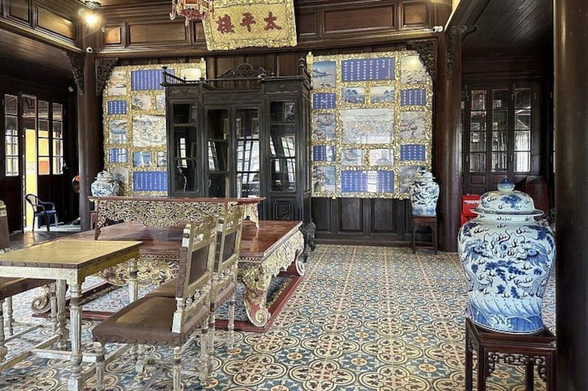 Hue Citadel & Royal Tombs Private Tour – Depart from Da Nang or Hoi An 4
