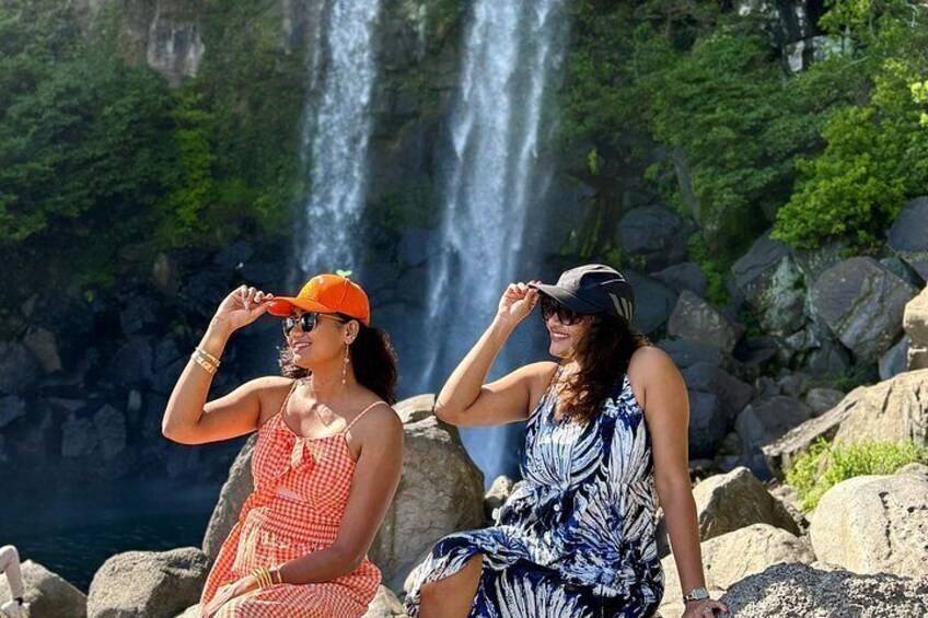 Private Tour in South Jeju including Yacht, Falls & Mt.Halla 5