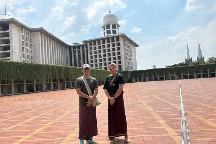 Jakarta Iconic Half Day Tour Visit all sites 5
