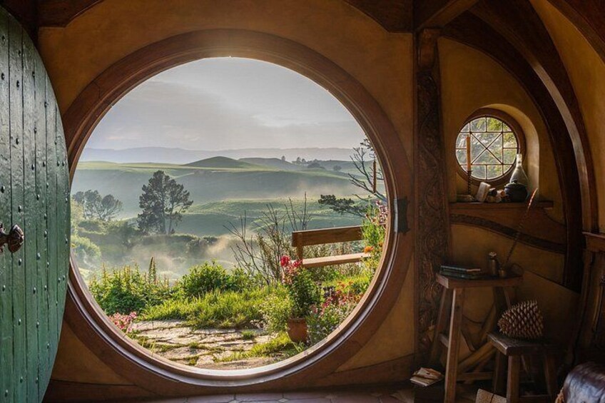 From Auckland : Hobbiton and Wai-O-Tapu Small Group Tour 4