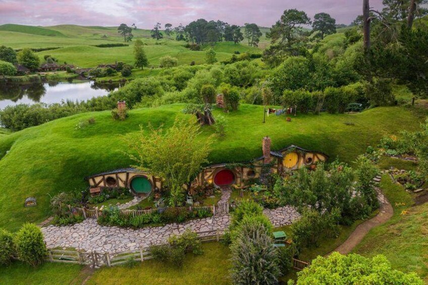 From Auckland : Hobbiton and Wai-O-Tapu Small Group Tour 3