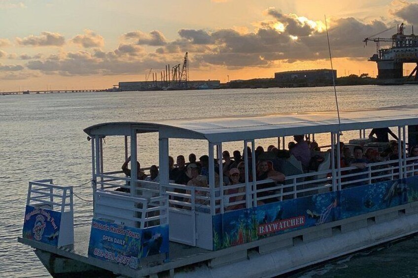 Galveston Sunset Tour – Sophisticated Adult Oriented Cruise 4