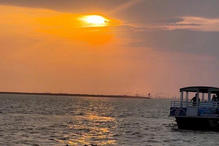 Galveston Sunset Tour – Sophisticated Adult Oriented Cruise 5
