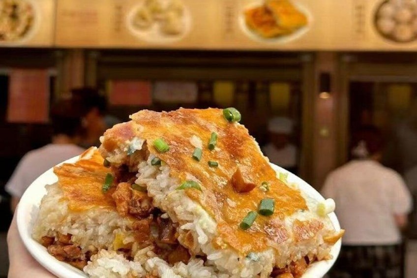 Wuhan Private Authentic Local Food Tour in Central City 1