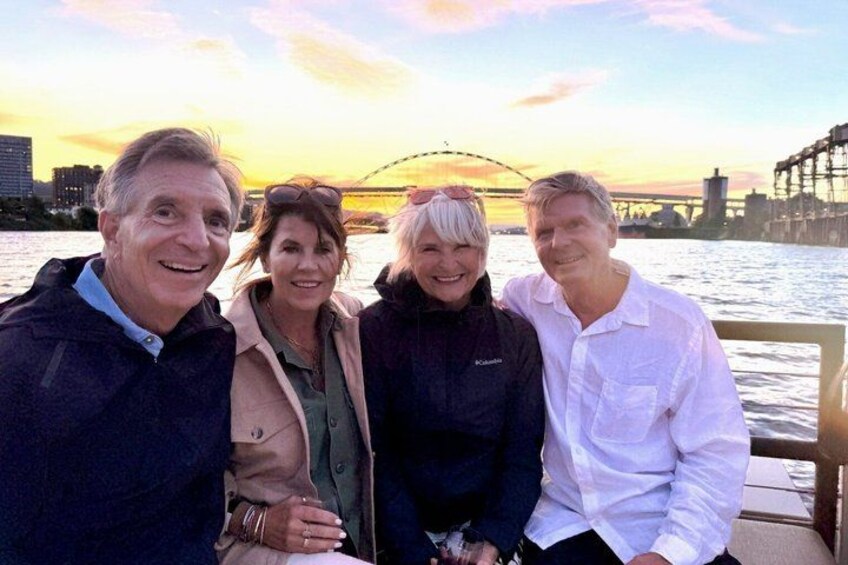 Wine Tasting River Cruise - Sips & Sightseeing on the Willamette 3