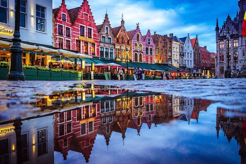 Across Bruges History Equals Fun with chocolate and waffle sample 1