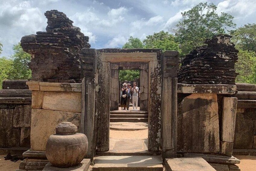 Private Polonnaruwa Ruins & Minneriya Safari Tour from Sigiriya 2