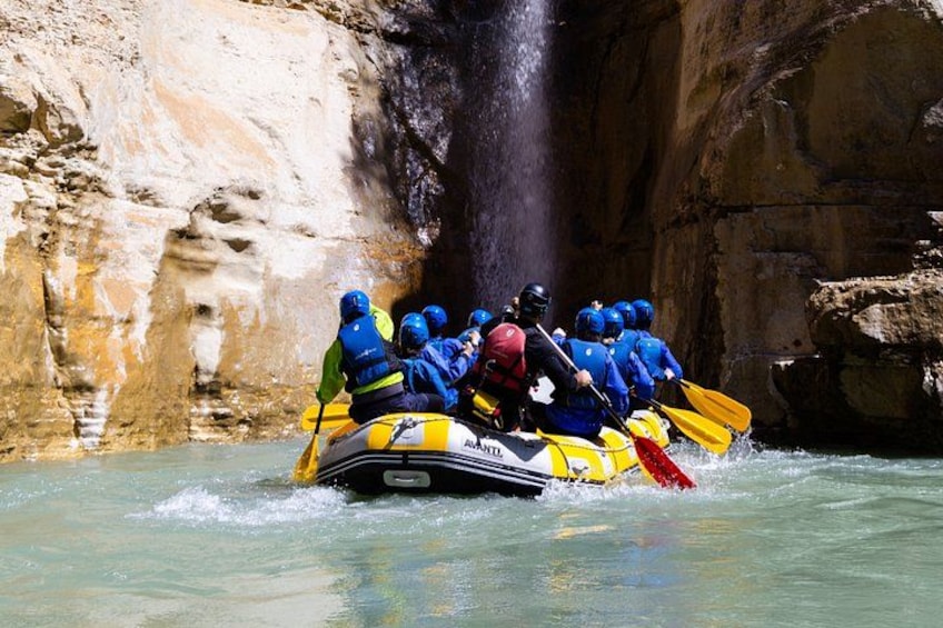 Osumi Canyon Adventure - Rafting & Tubing 2