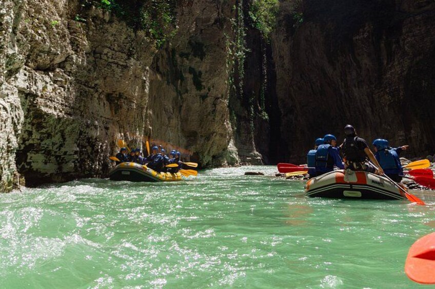 Osumi Canyon Adventure - Rafting & Tubing 2