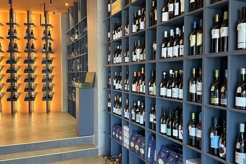 Sip and Savor Boutique Wine Tasting Experience 1